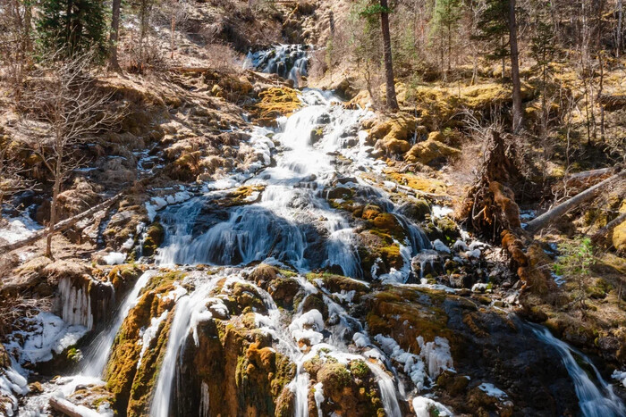 Емурлинский водопад