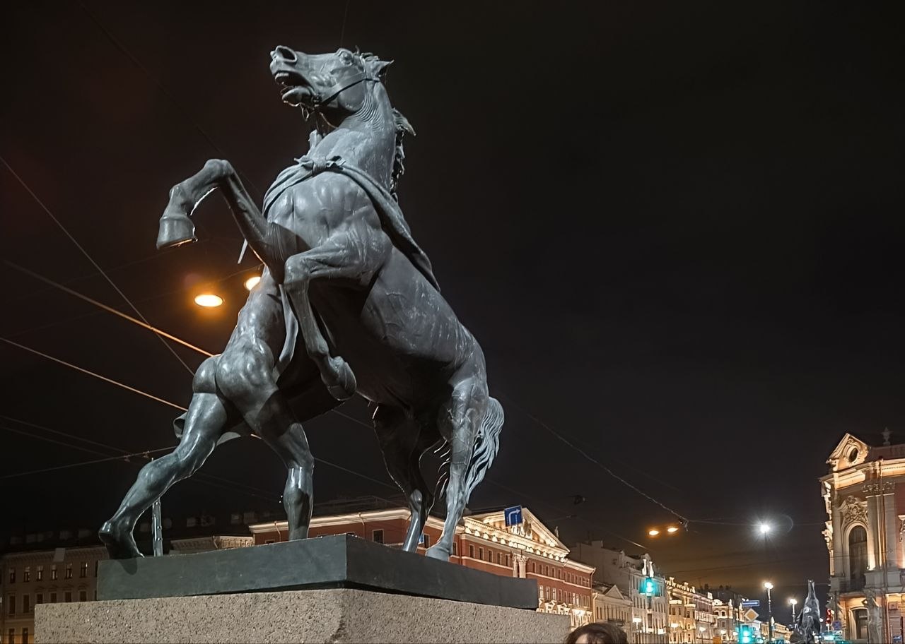 Аничков мост в Санкт-Петербурге